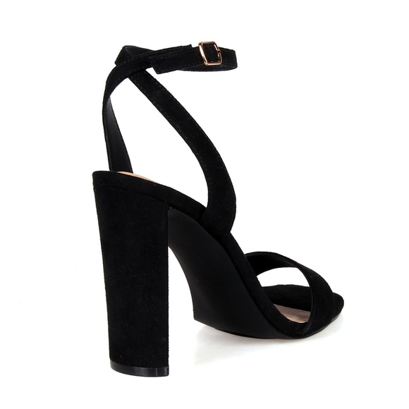 Audrina-01 Chunky Heel sandal - Picture 3 of 3